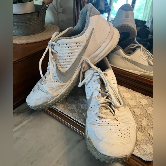 NIKE Alpha Huarache Varsity 3 Baseball Turf Sneakers White Grey Men's Size 11.5 - Picture 1 of 7